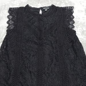 Calle & Gauge Black Lace Top